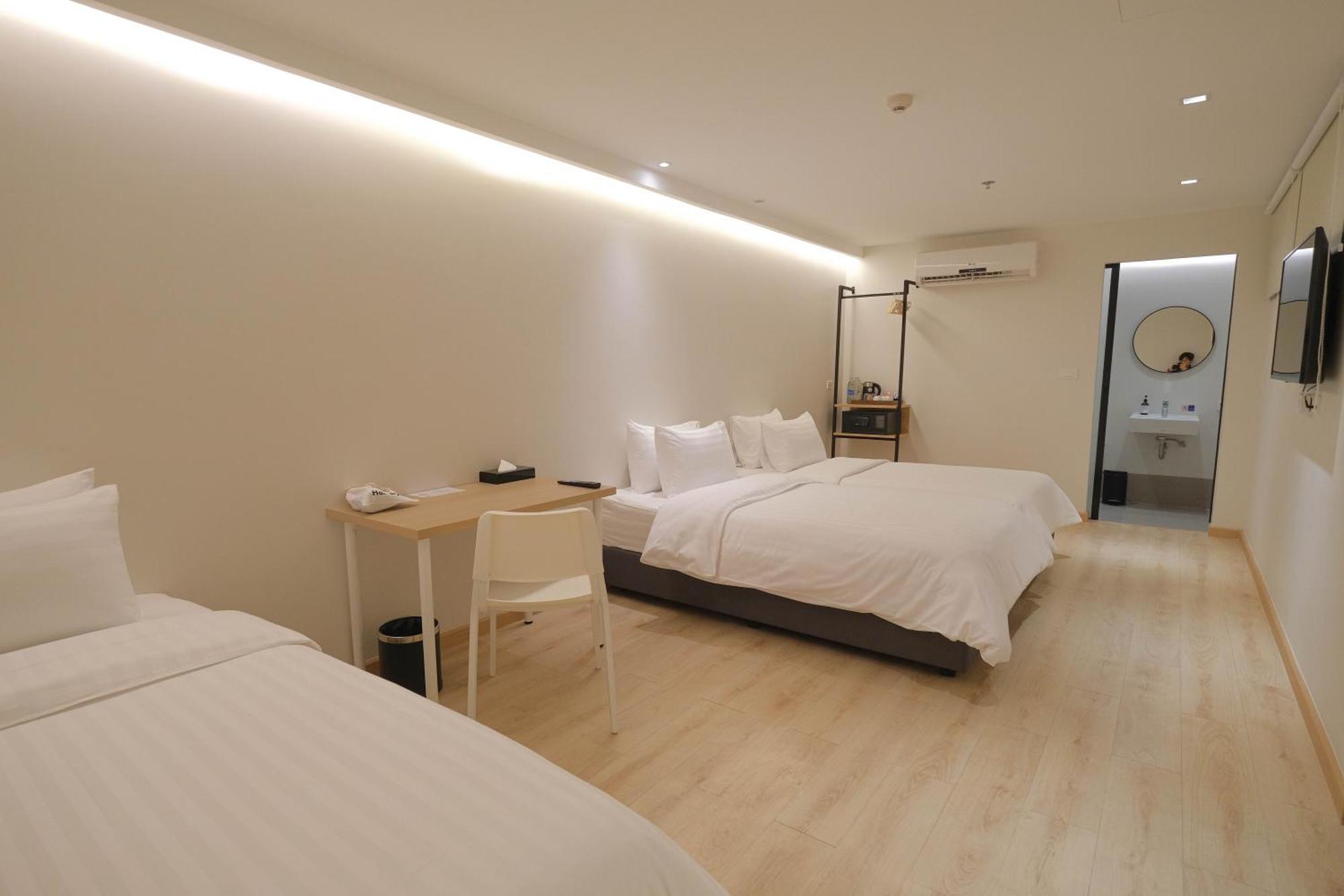Simplestay Chatuchak, Surestay Collection By Best Western Bangkok Exterior foto