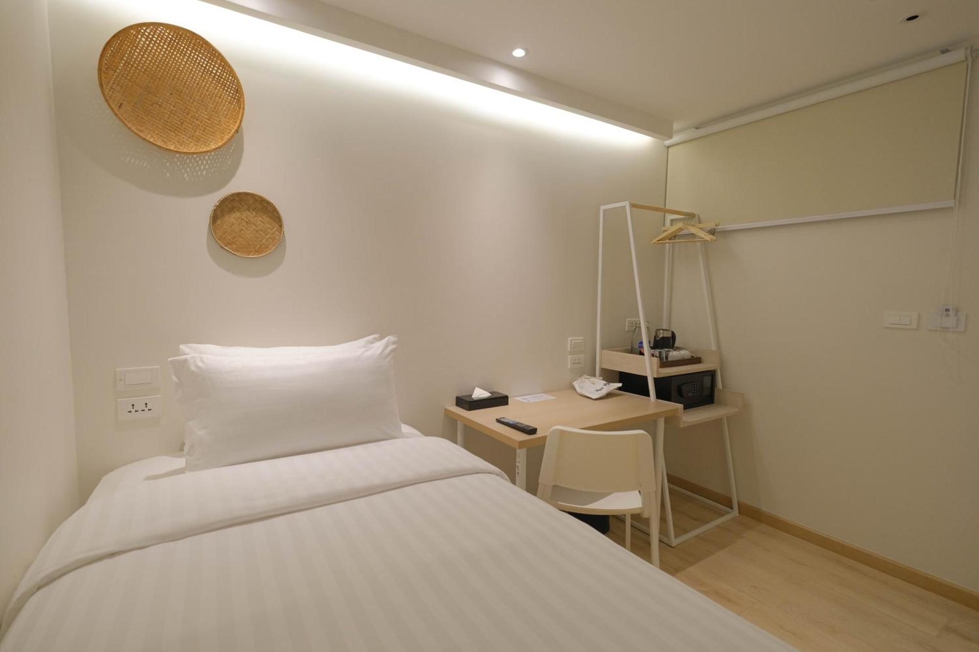 Simplestay Chatuchak, Surestay Collection By Best Western Bangkok Exterior foto